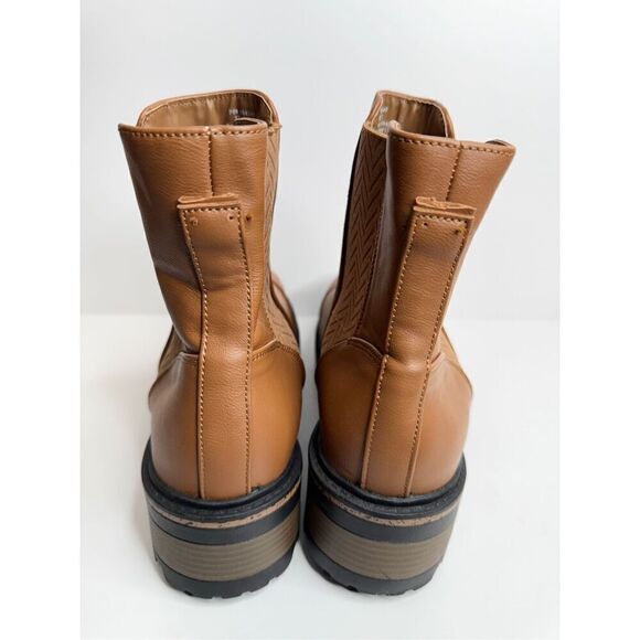 Journee Collection Chelsea Boots Size 12 Brown Block Heel Pull On Style - Picture 5 of 11